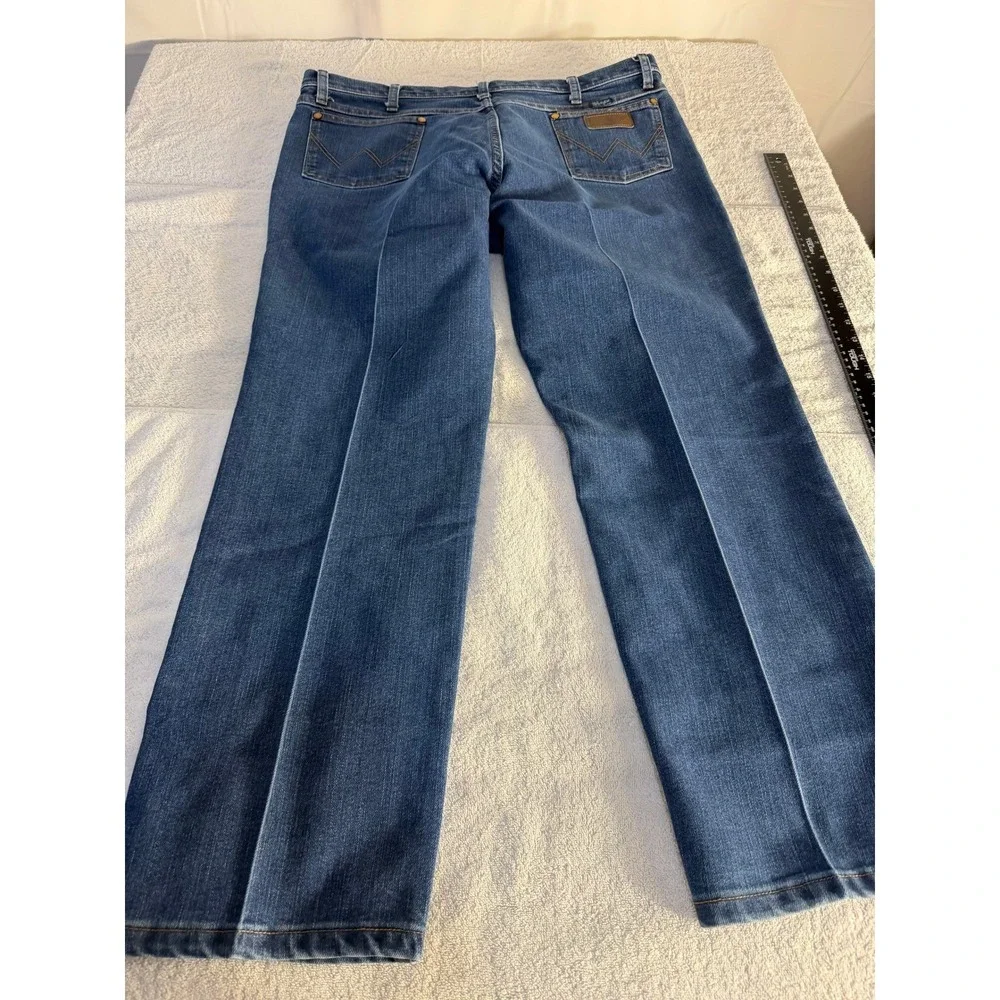 Wrangler Cowboy Cut Slim Fit Jeans Mens 38x30 Blue Denim Performance 1036MAVMR